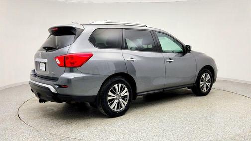 2019 Nissan Pathfinder S