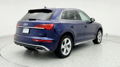 2024 Audi Q5 45 S line Prestige