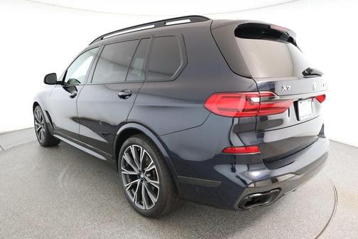 2021 BMW X7 M50i