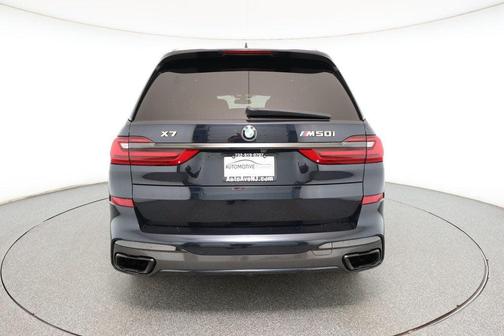 2021 BMW X7 M50i