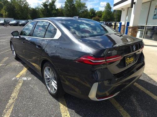 2024 BMW 530 i xDrive