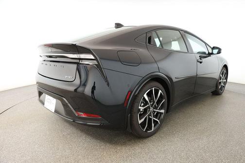 2025 Toyota Prius Plug-In Hybrid XSE Premium