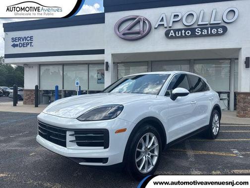 2024 Porsche Cayenne Base