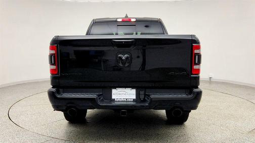 Diamond Black Crystal Pearlcoat 2021 RAM 1500 Limited
