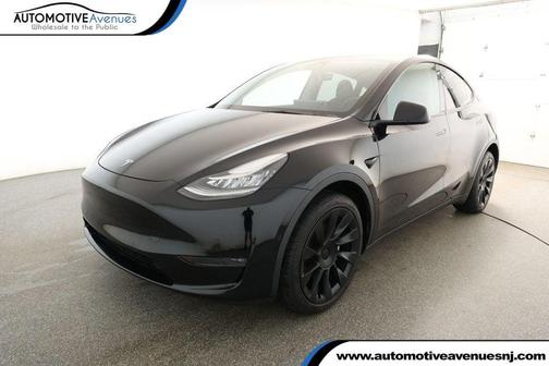 2022 Tesla Model Y Long Range Dual Motor All-Wheel Drive