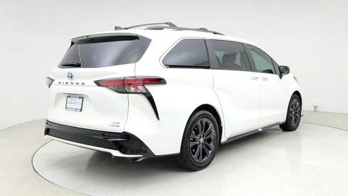 2023 Toyota Sienna XSE 7 Passenger
