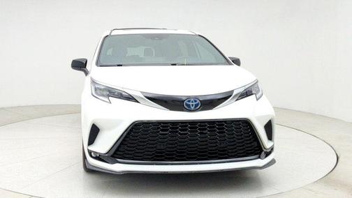 2023 Toyota Sienna XSE 7 Passenger
