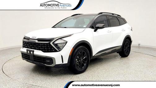 Glacier White Pearl/Ebony Black Roof 2023 Kia Sportage S