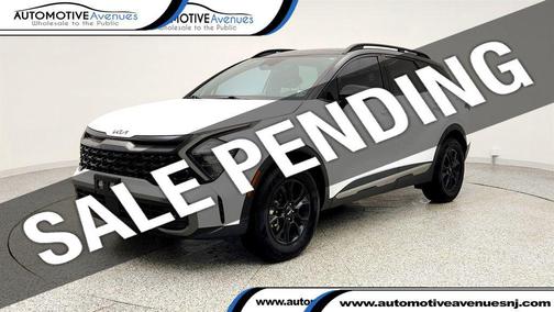 Glacier White Pearl/Ebony Black Roof 2023 Kia Sportage S