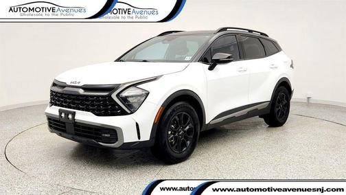 Glacier White Pearl/Ebony Black Roof 2023 Kia Sportage S