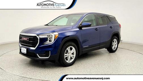 Marine Metallic 2022 GMC Terrain SLE