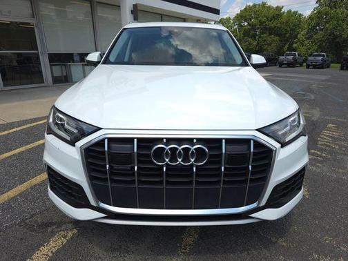 2023 Audi Q7 55 Premium Plus
