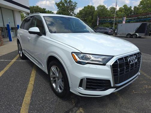 2023 Audi Q7 55 Premium Plus
