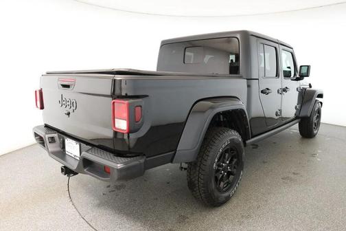 2021 Jeep Gladiator Willys 4x4