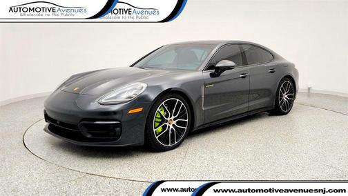 Volcano Grey Metallic 2023 Porsche Panamera 4