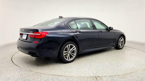 2019 BMW 750 i xDrive