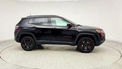 Diamond Black Crystal Pearlcoat 2023 Jeep Compass Trailhawk