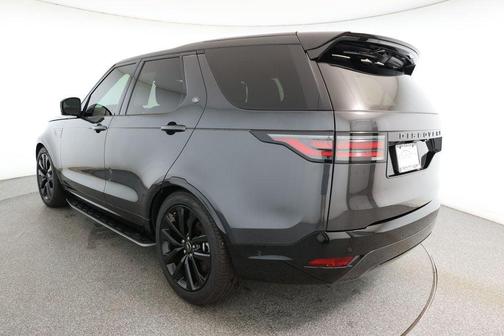 2024 Land Rover Discovery P360 Dynamic SE