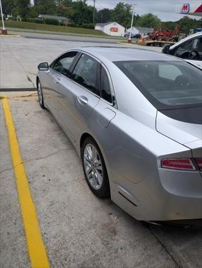 2014 Lincoln MKZ Hybrid Base