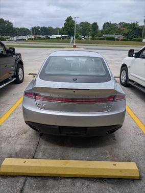 2014 Lincoln MKZ Hybrid Base