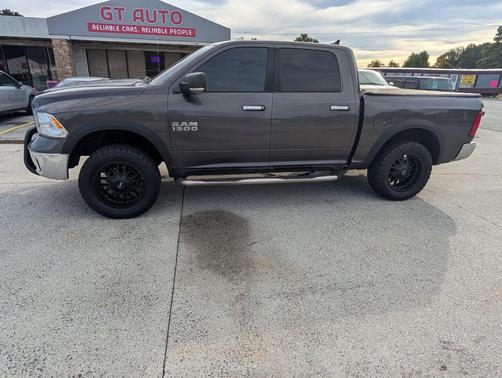 2014 RAM 1500 SLT