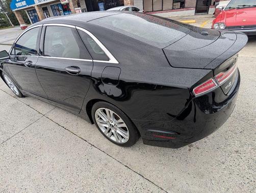 2016 Lincoln MKZ Base