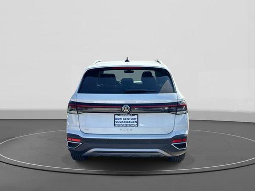 Pure White 2026 Volkswagen Taos SE
