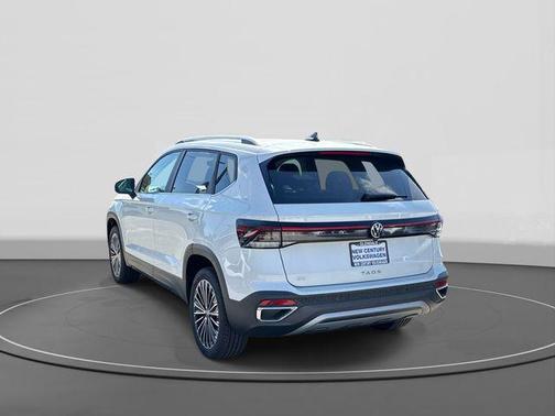 Pure White 2026 Volkswagen Taos SE