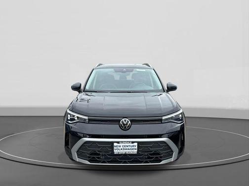 Deep Black 2026 Volkswagen Taos SE