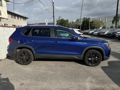 2022 Volkswagen Taos 1.5T SE