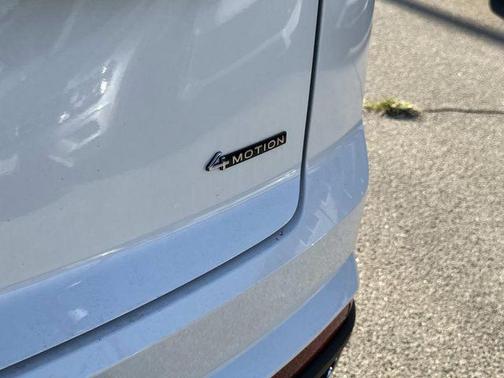 2026 Volkswagen Atlas Cross Sport 2.0T SE w/Technology 4MOTION