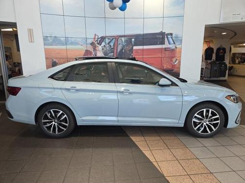 2025 Volkswagen Jetta 1.5T SE