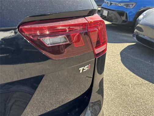 2018 Volkswagen Tiguan 2.0T SE