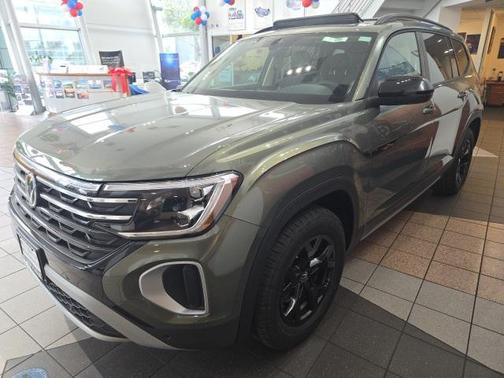 2025 Volkswagen Atlas 2.0T Peak Edition