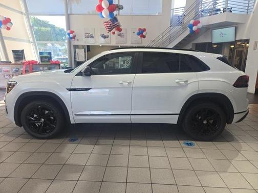 2025 Volkswagen Atlas Cross Sport 2.0T SEL