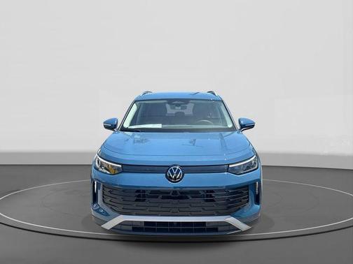 Monterey Blue Pearl 2026 Volkswagen Tiguan 2.0T SE