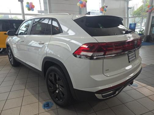 2025 Volkswagen Atlas Cross Sport 2.0T SE w/Technology 4MOTION