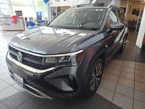 2024 Volkswagen Taos 1.5T SE