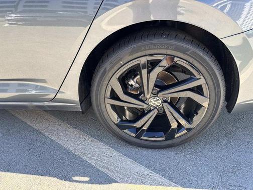 2026 Volkswagen Jetta 1.4T SE