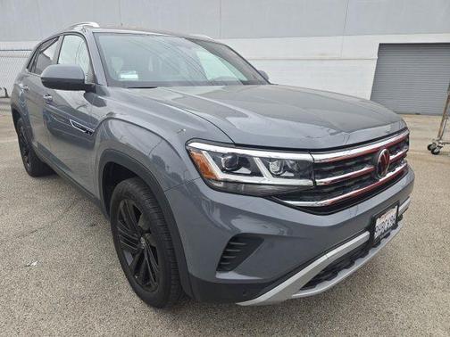 Pure Gray 2023 Volkswagen Atlas Cross Sport 2.0T SE w/Technology 4MOTION