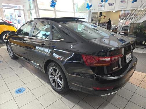 2019 Volkswagen Jetta 1.4T R-Line