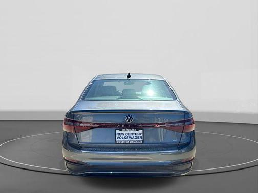 Platinum Gray 2026 Volkswagen Jetta 1.4T SE