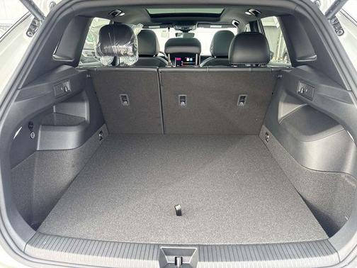 opal white pearl 2026 Volkswagen Tiguan 2.0T SE R-Line Black