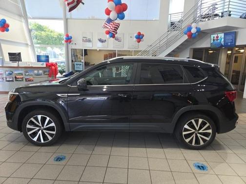 2024 Volkswagen Taos 1.5T SE