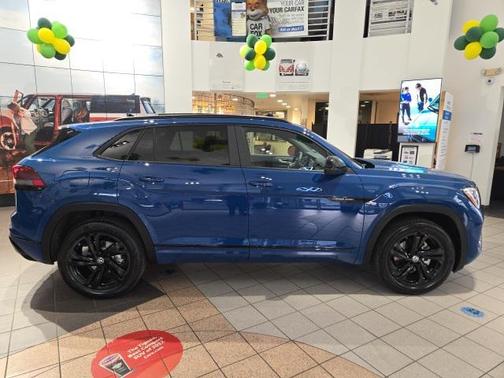 2025 Volkswagen Atlas Cross Sport 2.0T SEL