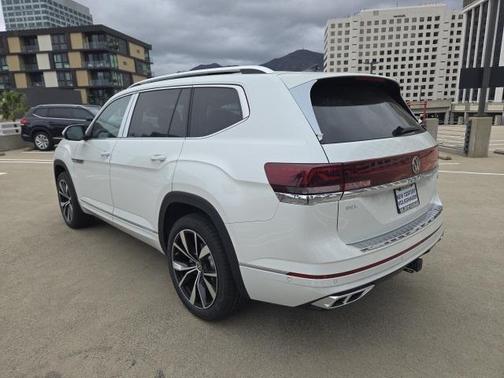 2025 Volkswagen Atlas 2.0T SEL Premium R-Line 4MOTION