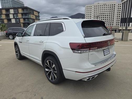 2025 Volkswagen Atlas 2.0T SEL Premium R-Line 4MOTION