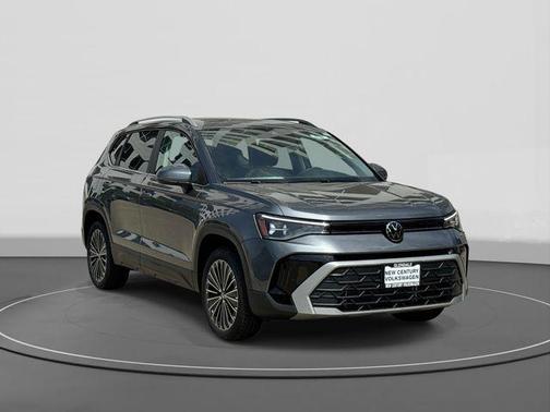 Platinum Gray 2026 Volkswagen Taos SE