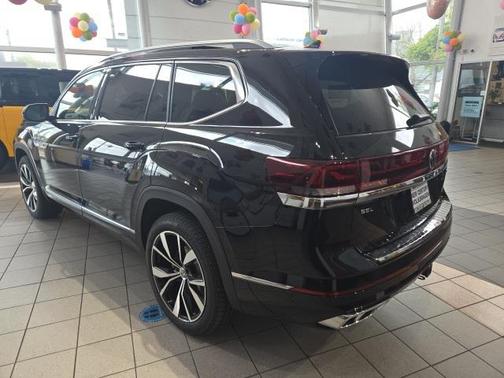 2025 Volkswagen Atlas 2.0T SEL Premium R-Line 4MOTION