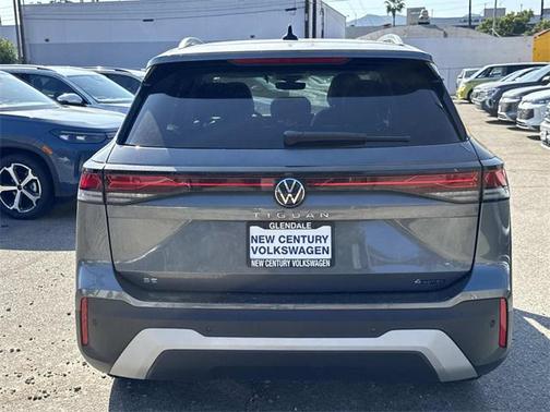 2025 Volkswagen Tiguan 2.0T SE 4MOTION
